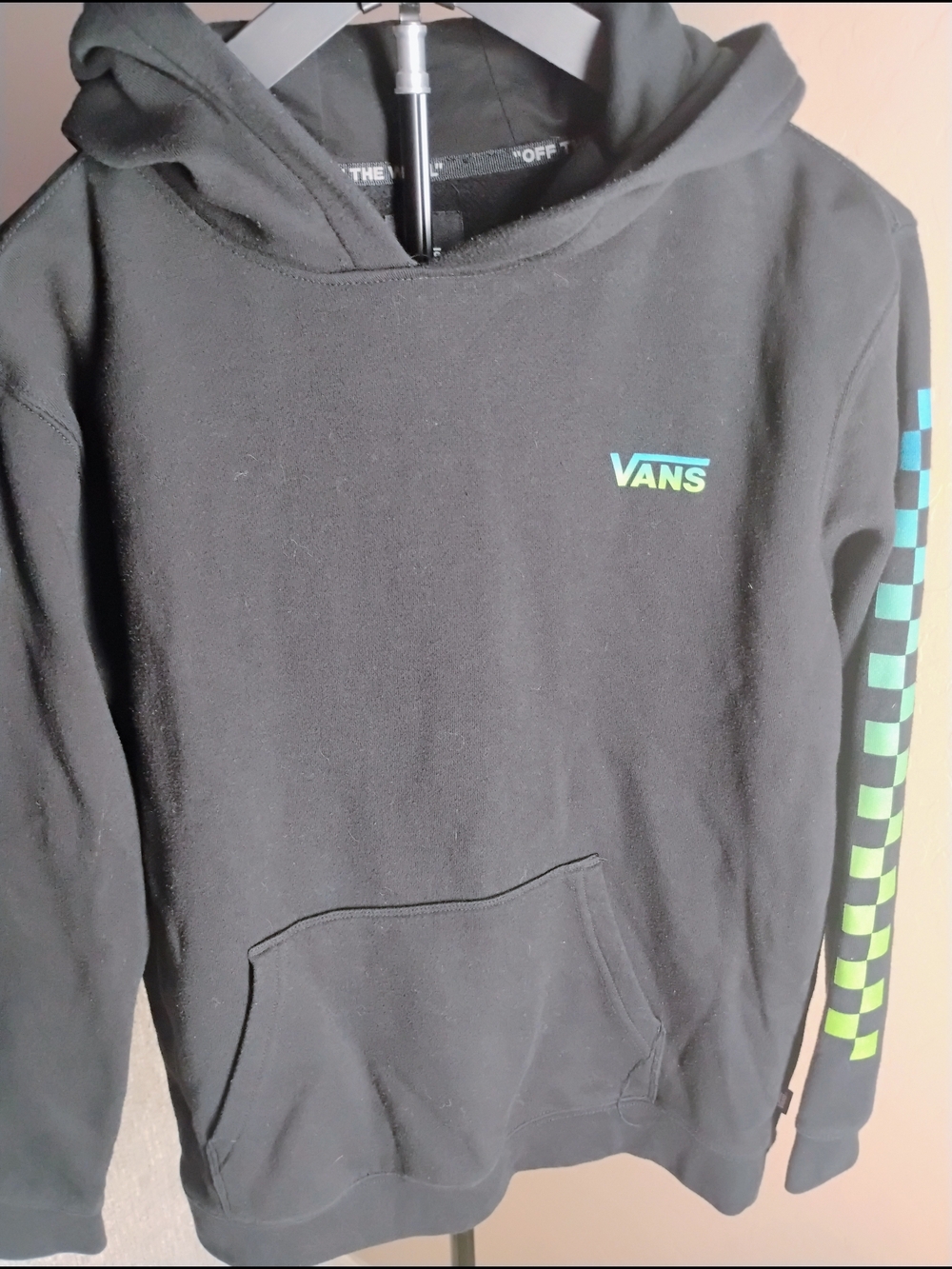 Vans Off The Wall Mens XL Black Hoodie with Green Checker Sleeve